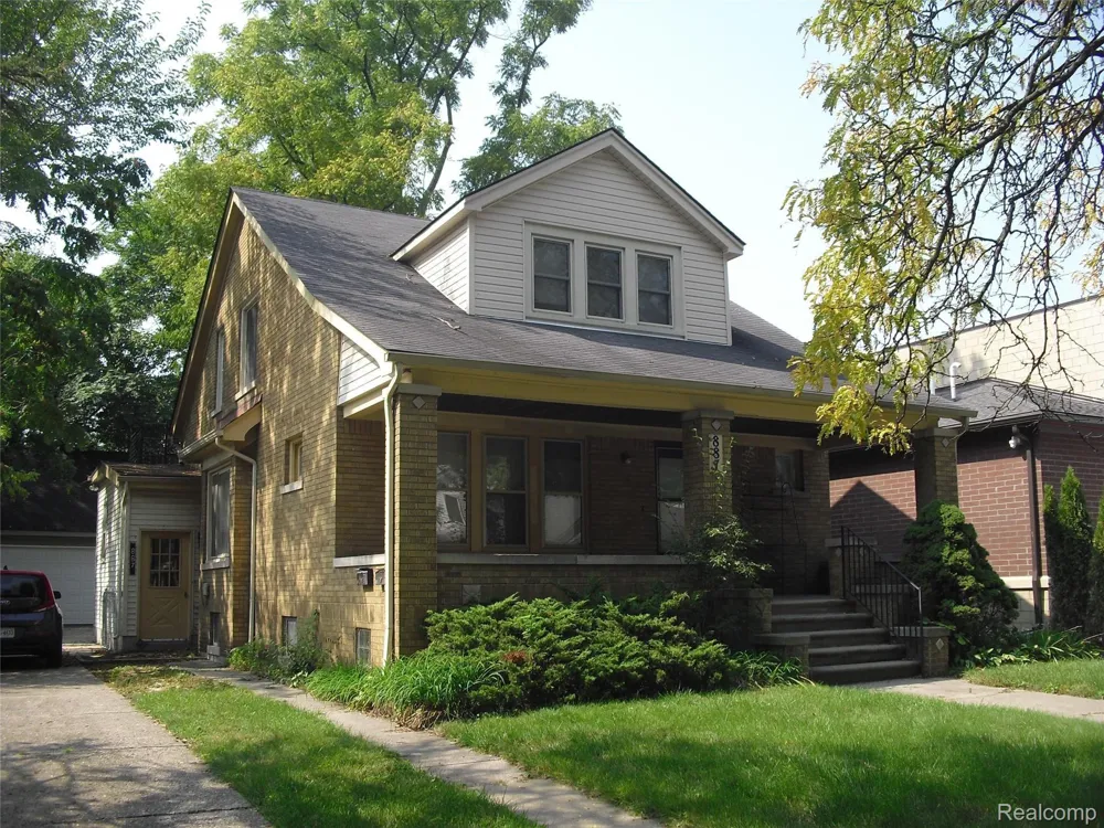 887 SAINT CLAIR  LOWER STREET Grosse Pointe City, MI 48230