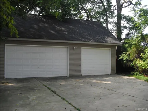 887 SAINT CLAIR  LOWER STREET