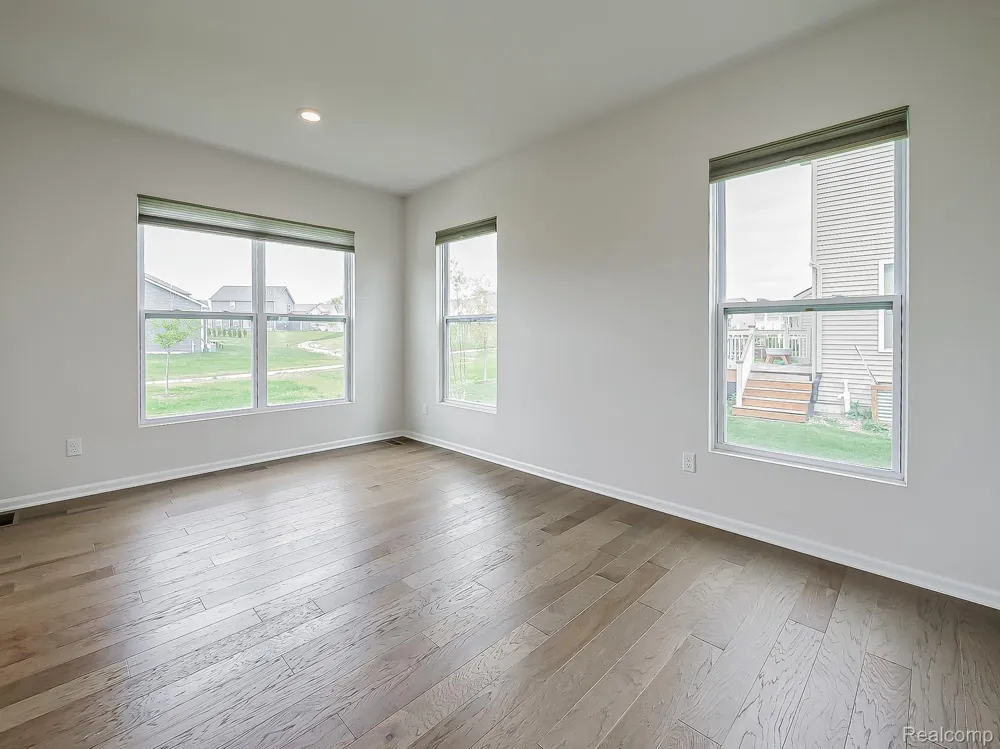 2716 Maize Loop Saline Township, MI 48176