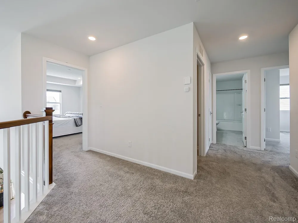 2716 Maize Loop Saline Township, MI 48176