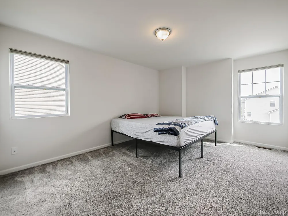 2716 Maize Loop Saline Township, MI 48176