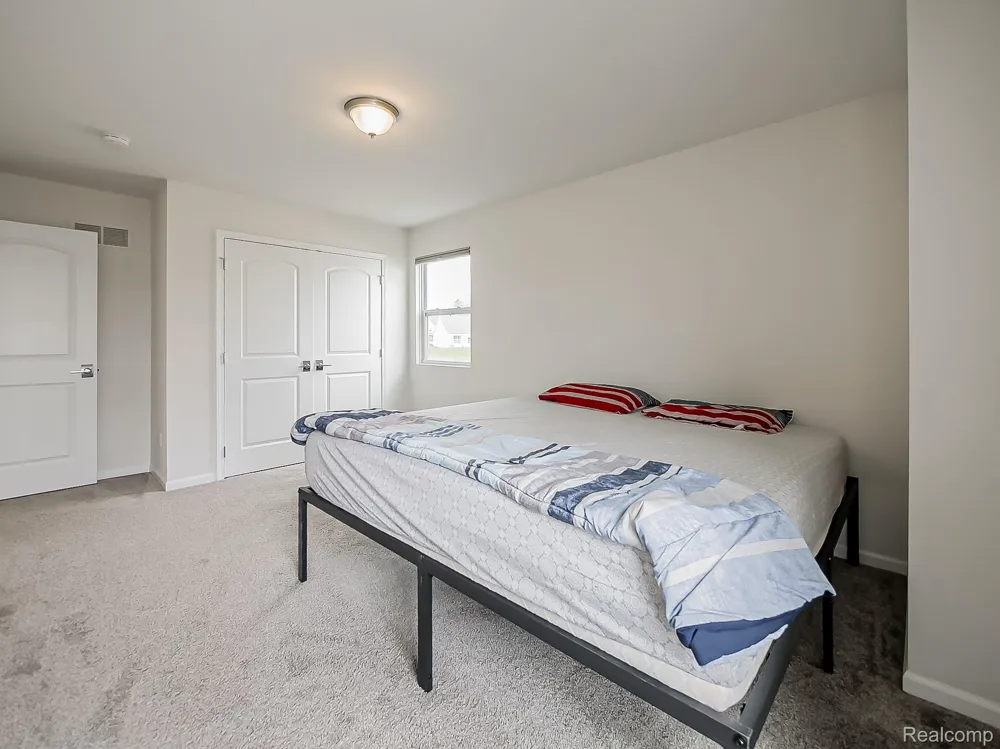 2716 Maize Loop Saline Township, MI 48176