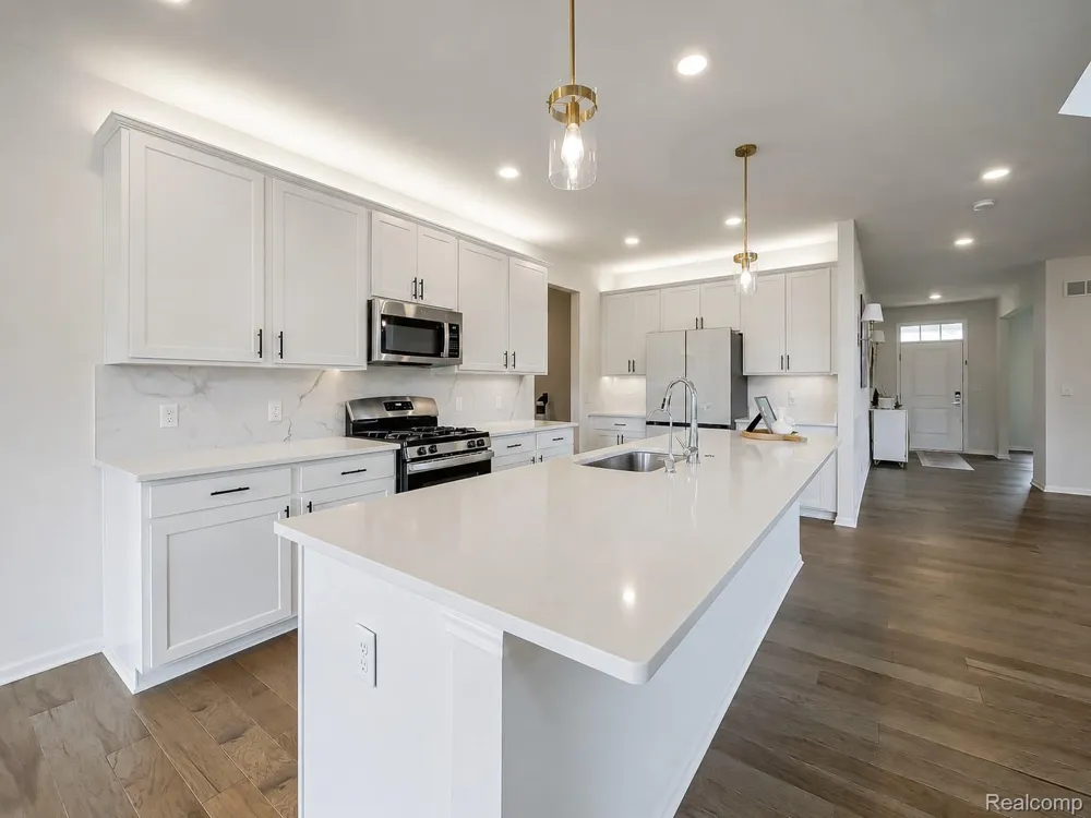 2716 Maize Loop Saline Township, MI 48176