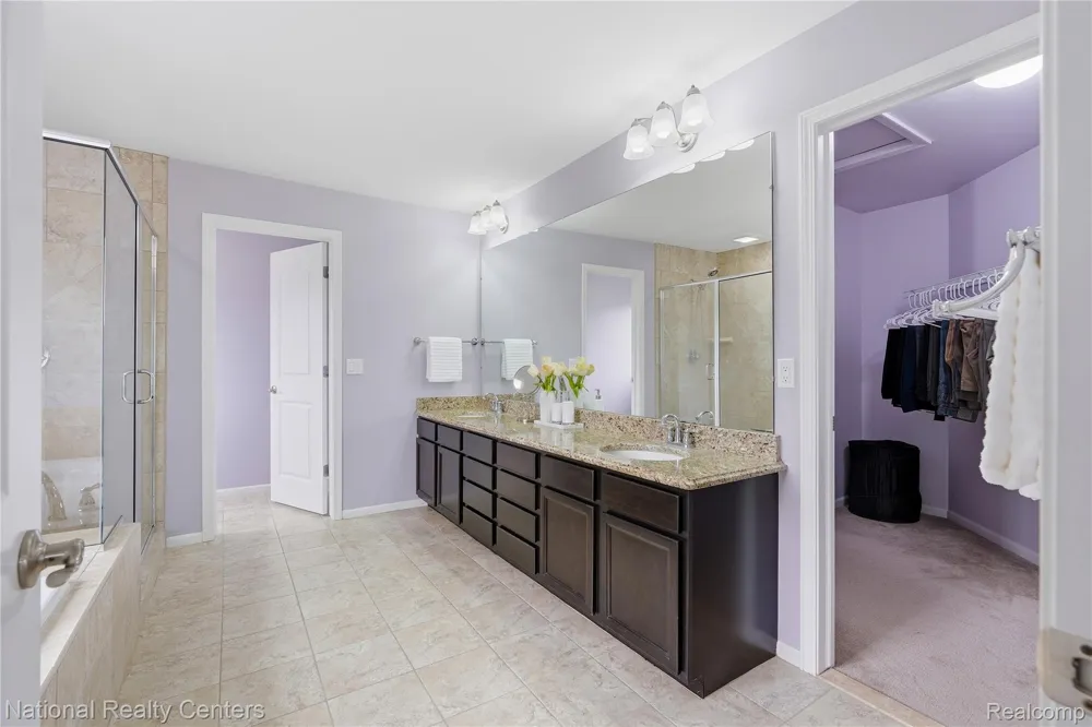 52347 Ferndale Drive Lyon Charter Township, MI 48167