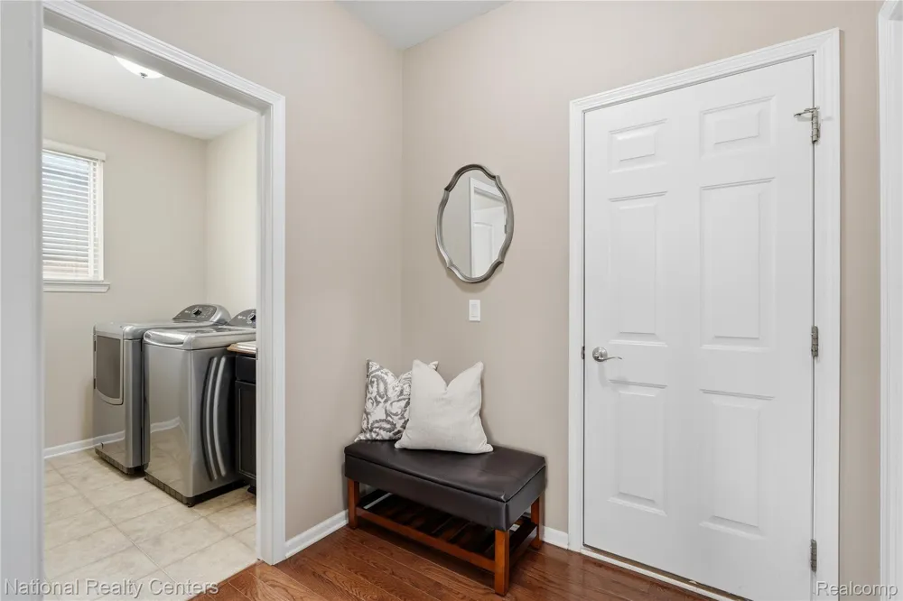 52347 Ferndale Drive Lyon Charter Township, MI 48167