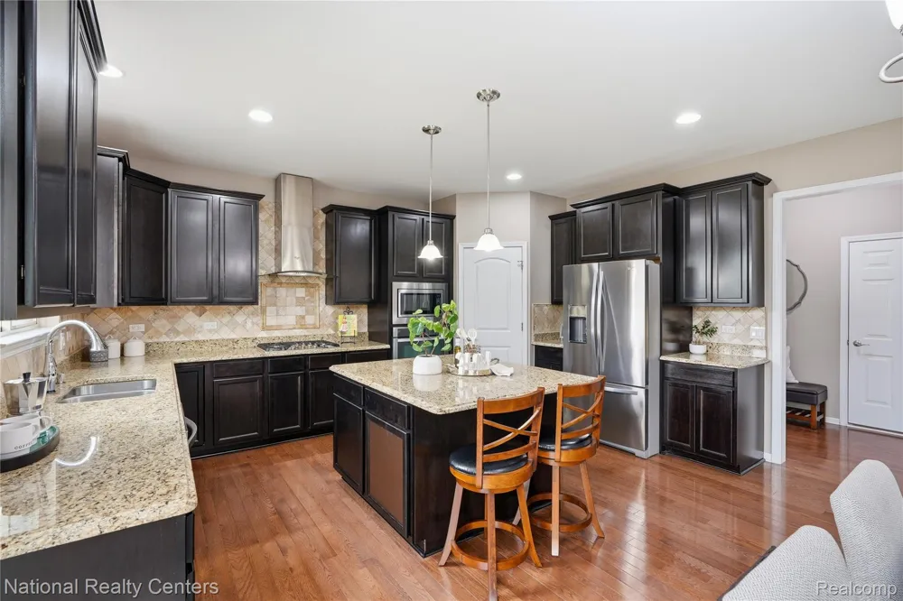 52347 Ferndale Drive Lyon Charter Township, MI 48167