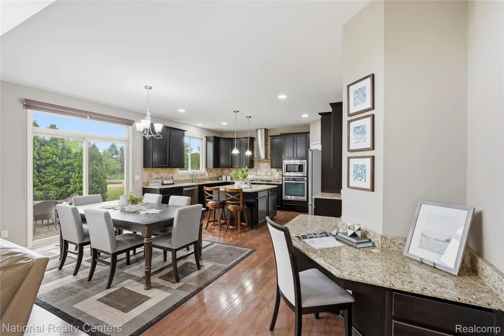 52347 Ferndale Drive Lyon Charter Township, MI 48167