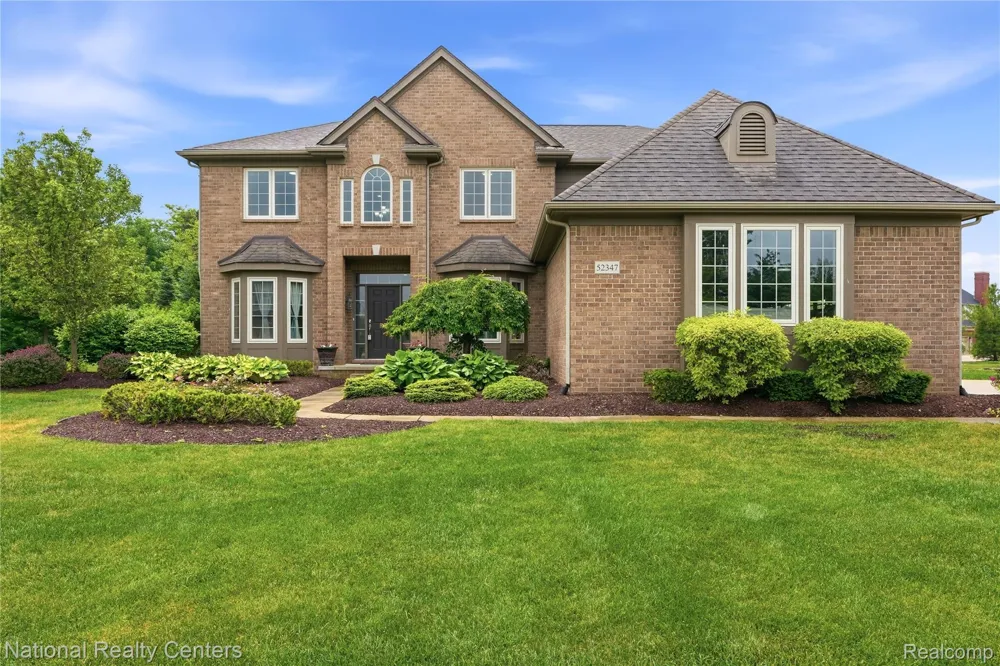 52347 Ferndale Drive Lyon Charter Township, MI 48167