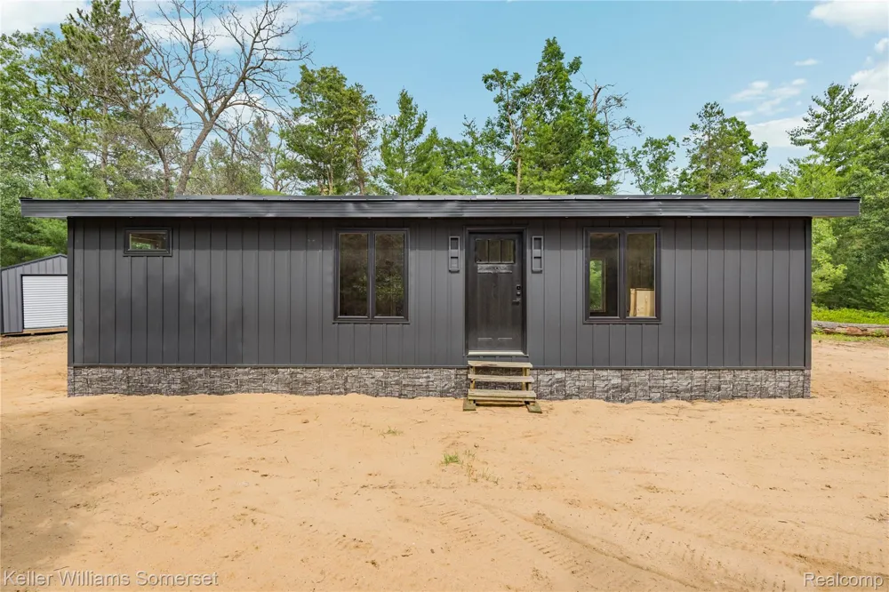 202 Antelope Trail Denton Township, MI 48651