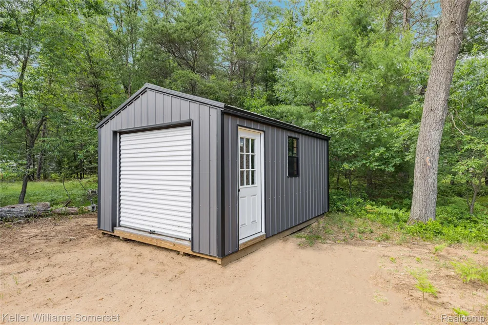 202 Antelope Trail Denton Township, MI 48651