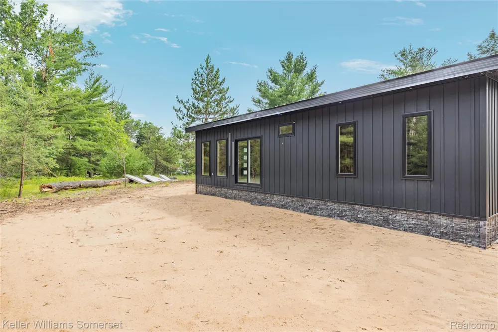 202 Antelope Trail Denton Township, MI 48651