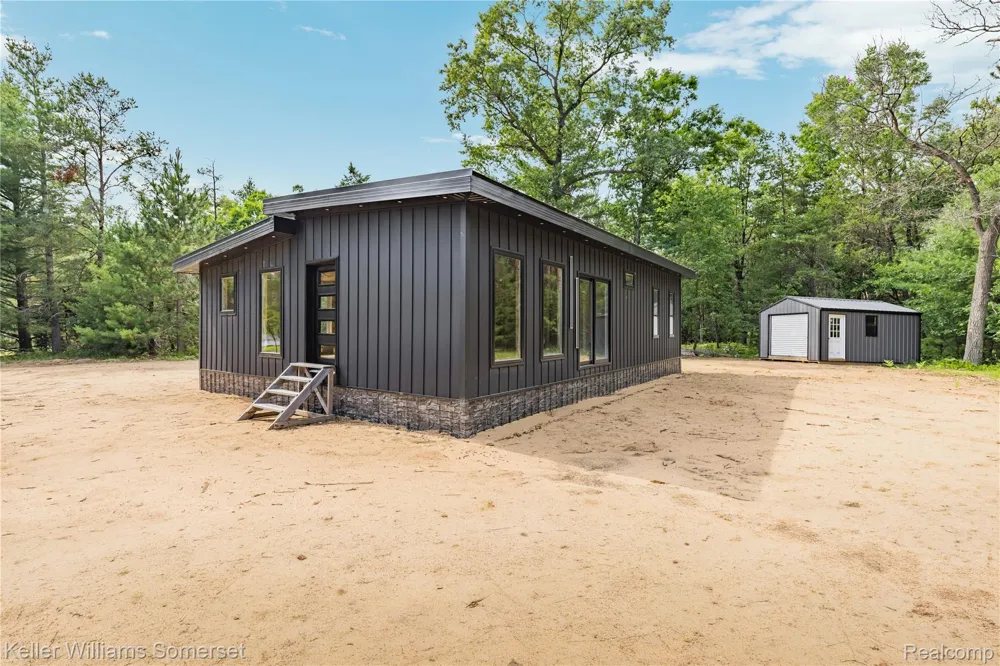 202 Antelope Trail Denton Township, MI 48651