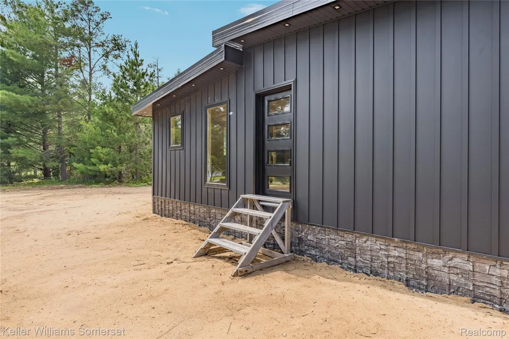 202 Antelope Trail Denton Township, MI 48651