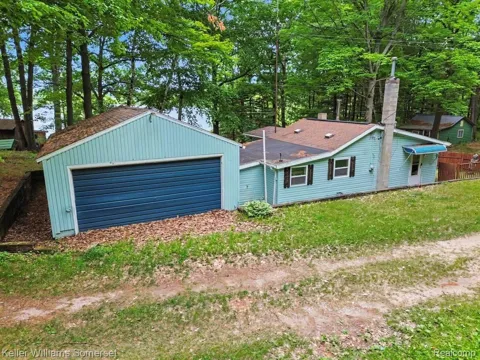 6287 Rock Road W