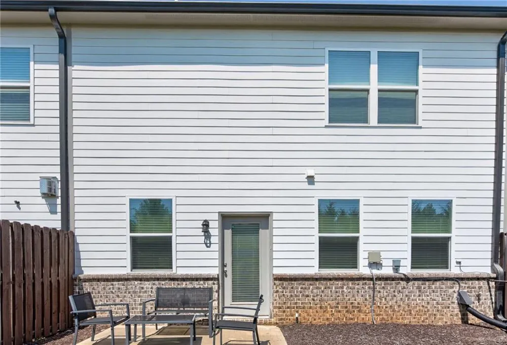 5815 Thornton Drive Cumming, GA 30028