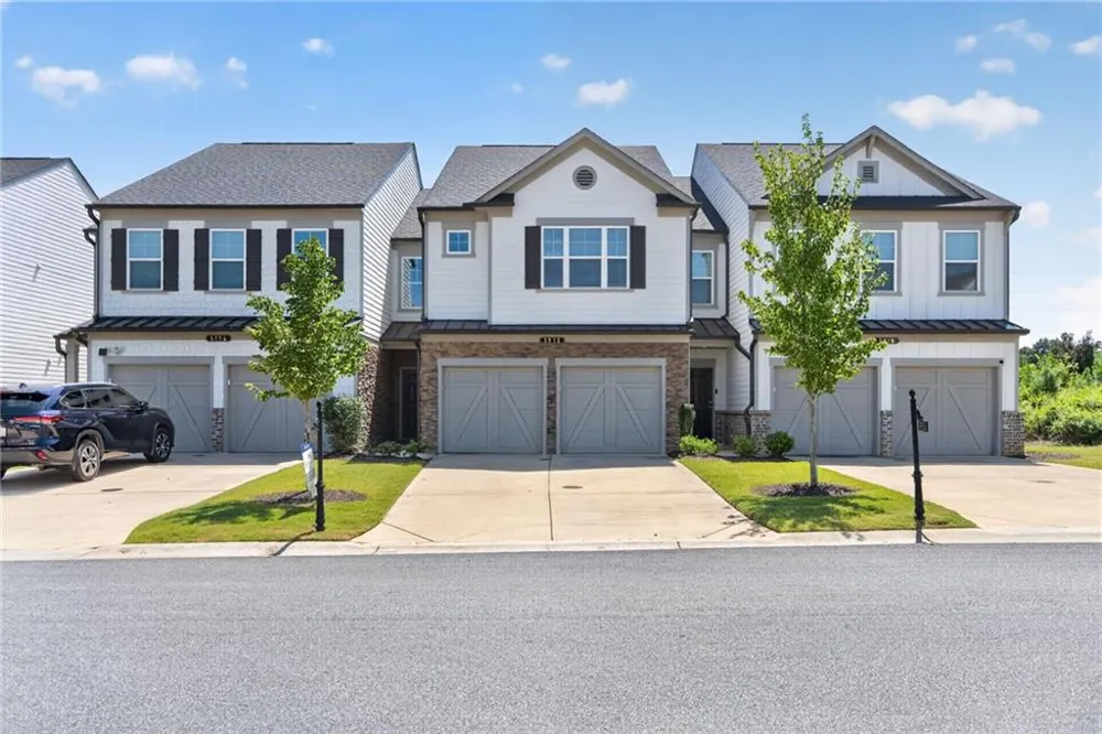 5815 Thornton Drive Cumming, GA 30028