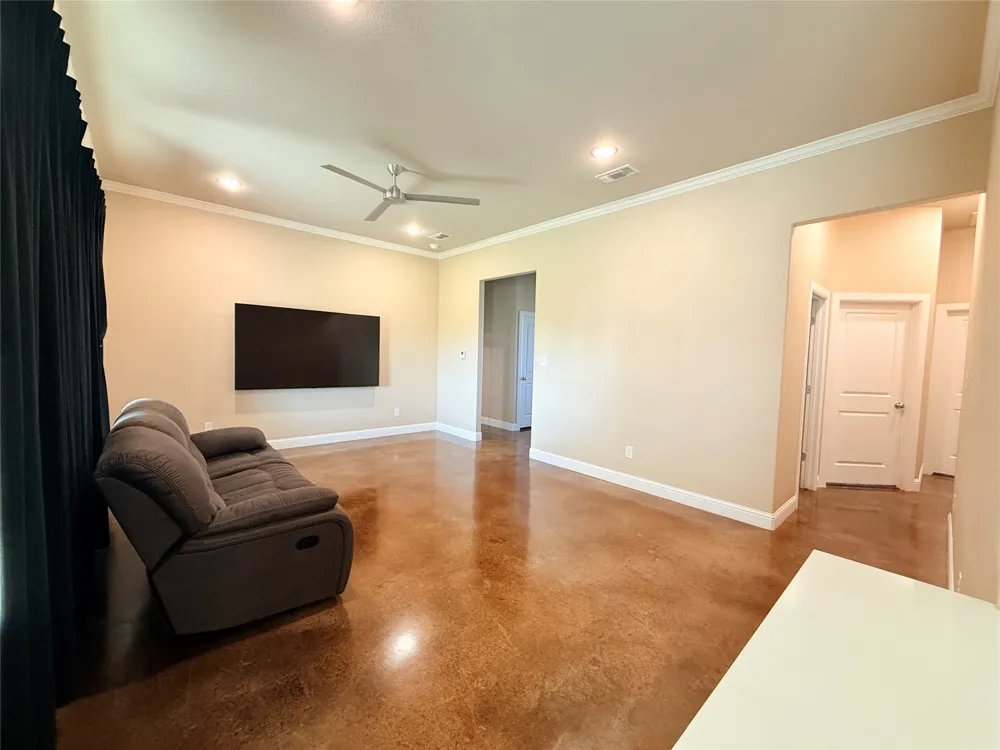 109 Cool Meadows Court Millsap, TX 76066