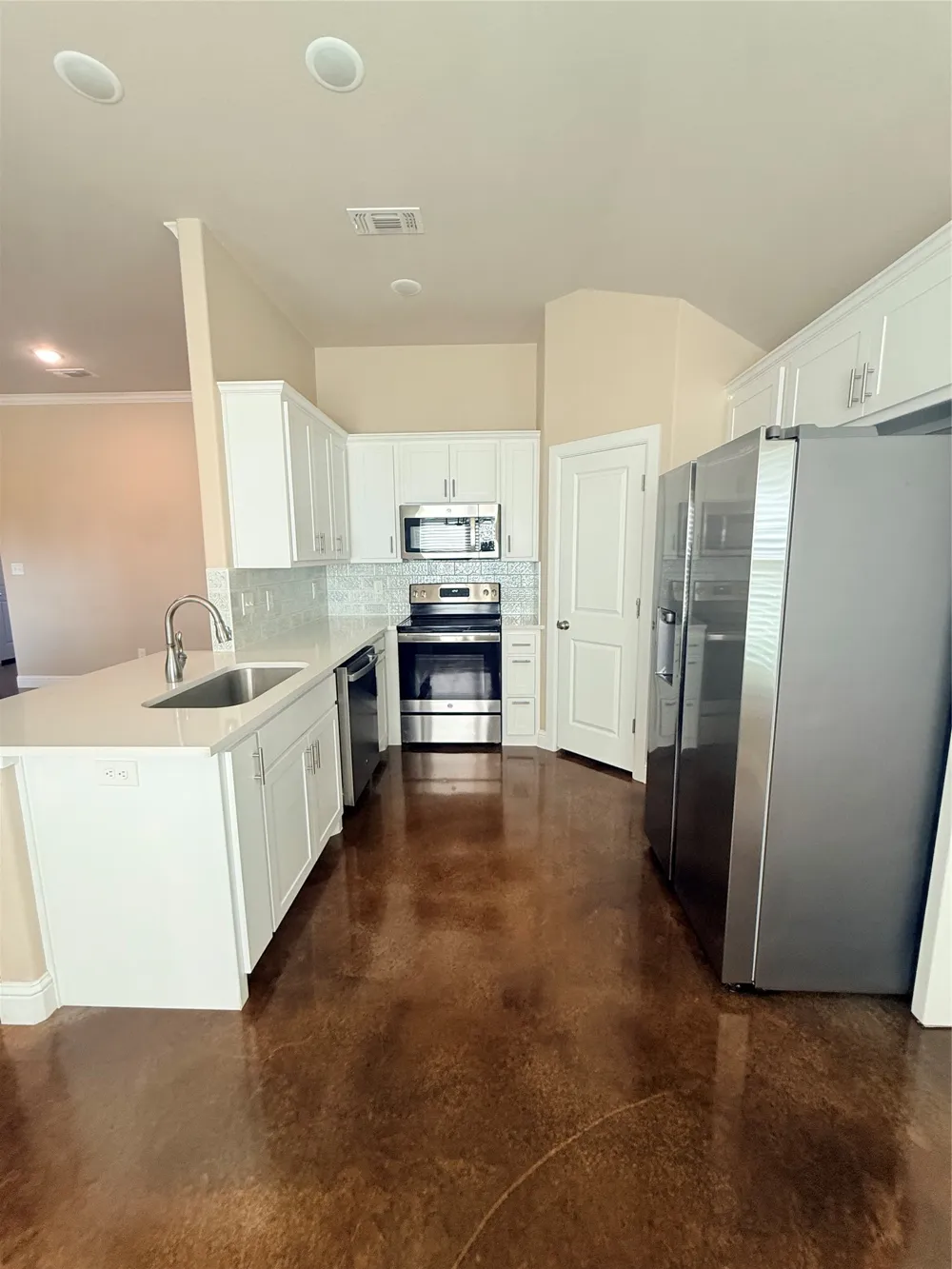 109 Cool Meadows Court Millsap, TX 76066