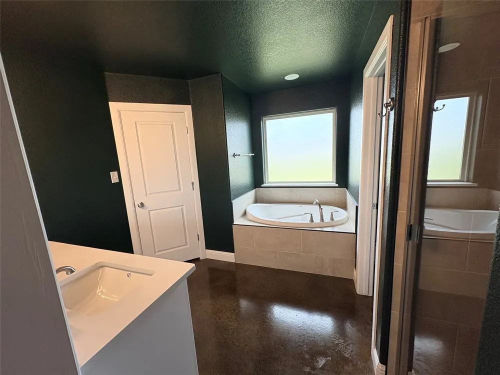 109 Cool Meadows Court Millsap, TX 76066