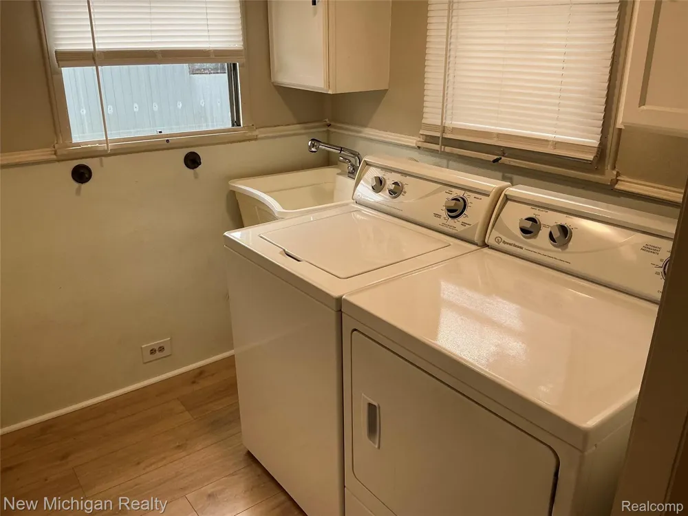 14 HIGHLAND TERRACE White Lake Charter Township, MI 48386