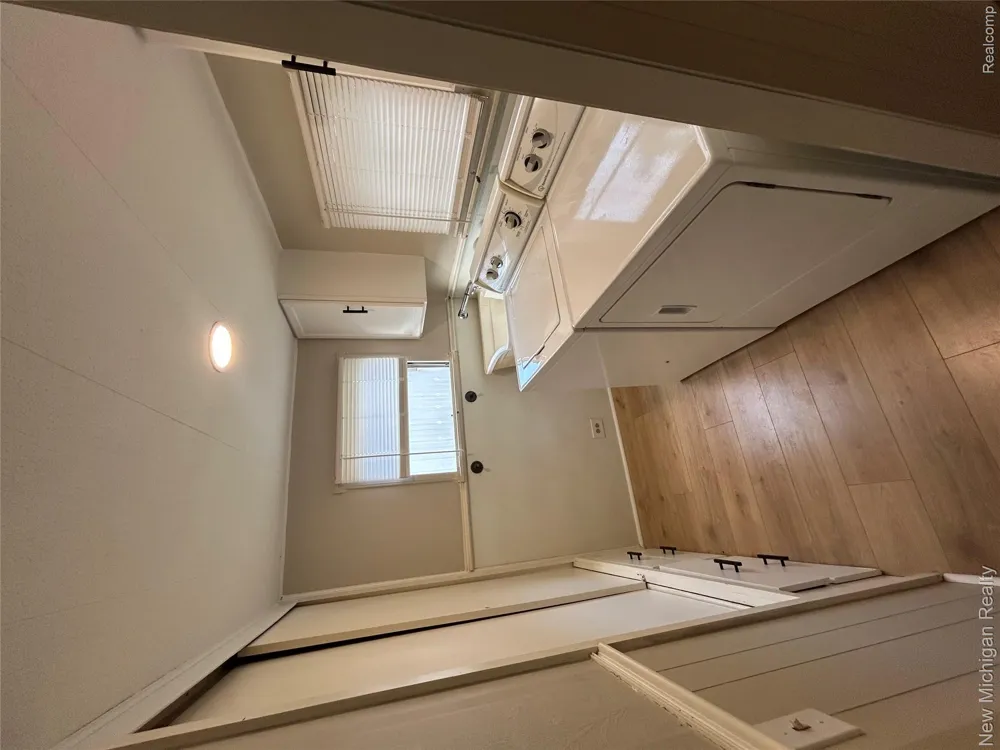 14 HIGHLAND TERRACE White Lake Charter Township, MI 48386