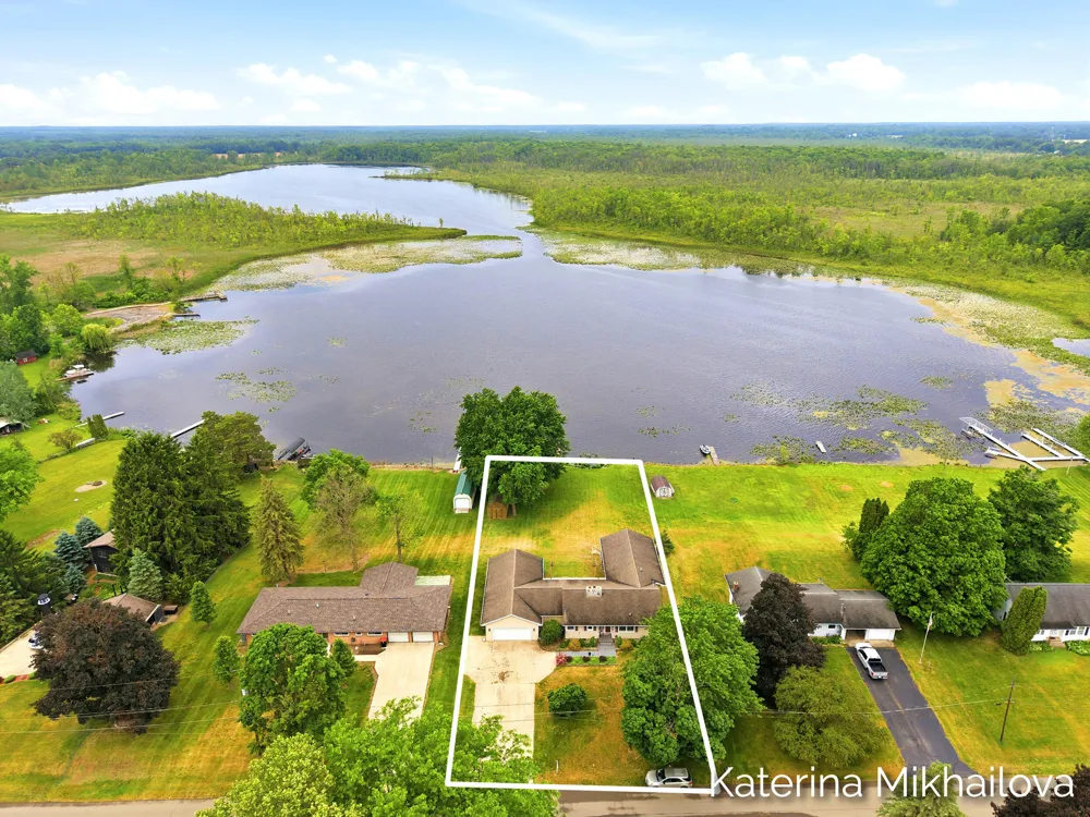 409 Grandview Avenue Homer Village, MI 49245