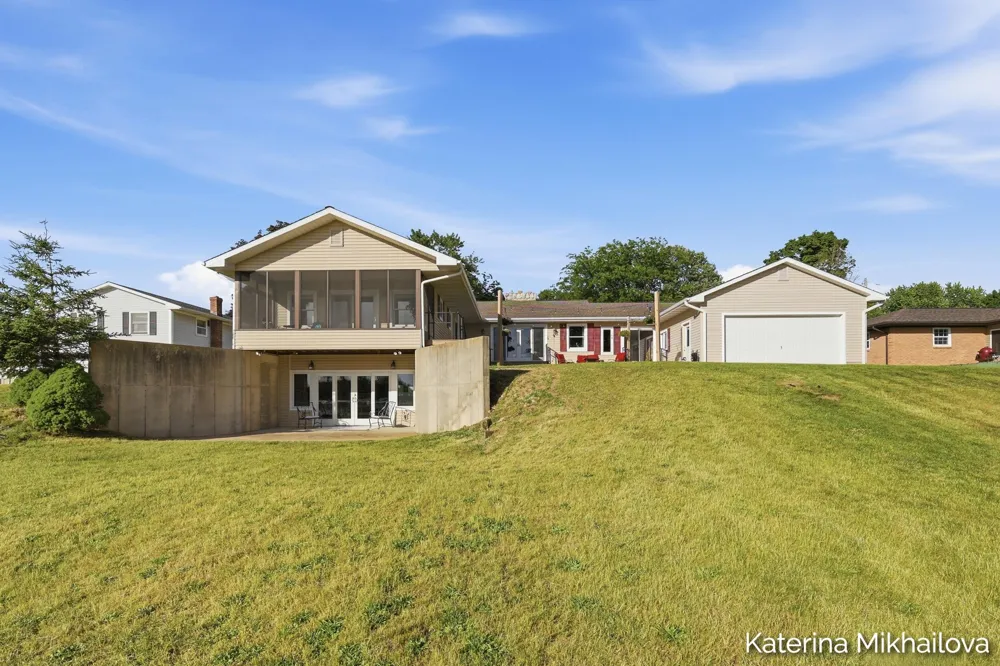 409 Grandview Avenue Homer Village, MI 49245