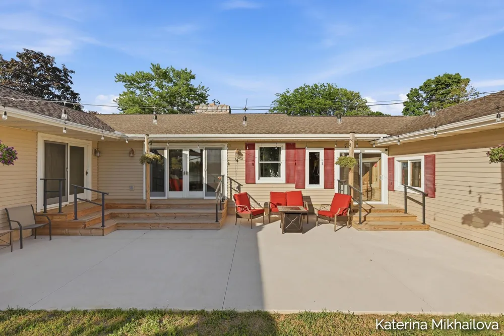 409 Grandview Avenue Homer Village, MI 49245