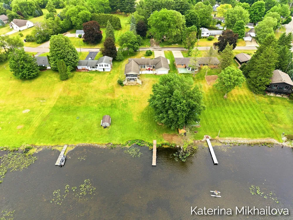 409 Grandview Avenue Homer Village, MI 49245