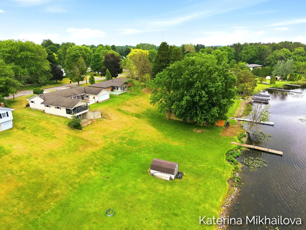 409 Grandview Avenue Homer Village, MI 49245