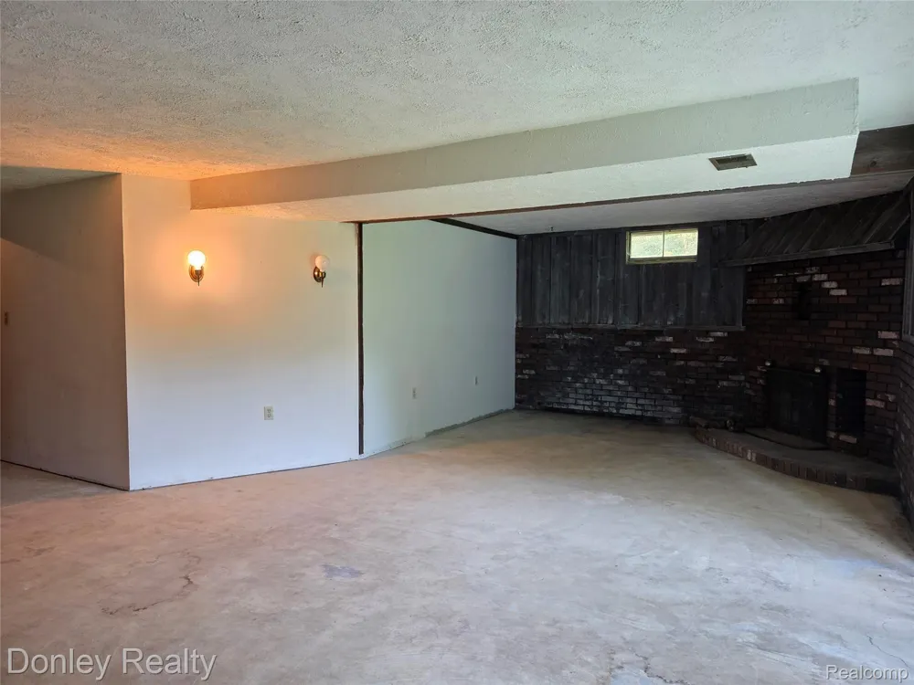 7311 Arendt Road Speaker Township, MI 48454