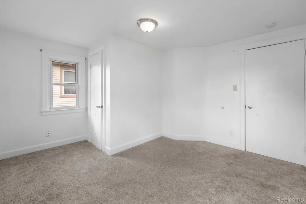 957 Winchester Avenue Lincoln Park City, MI 48146