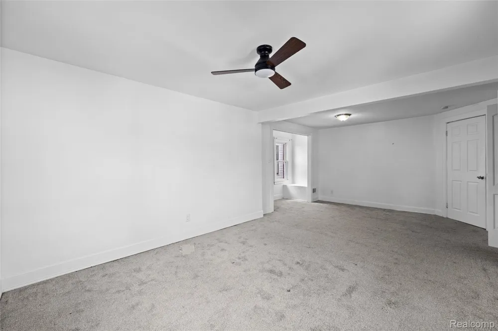 957 Winchester Avenue Lincoln Park City, MI 48146