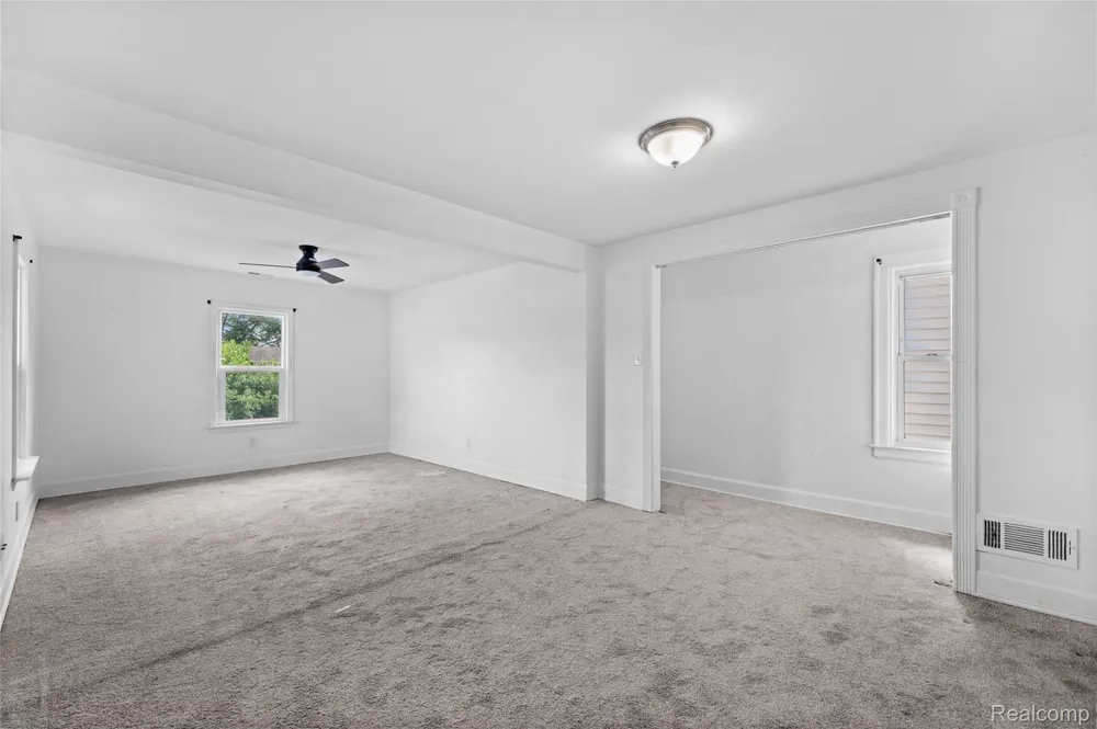 957 Winchester Avenue Lincoln Park City, MI 48146