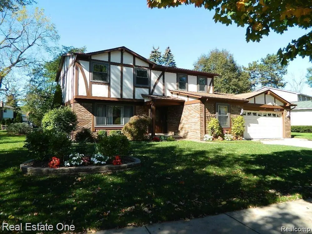 6927 Northpoint Drive Troy City, MI 48085