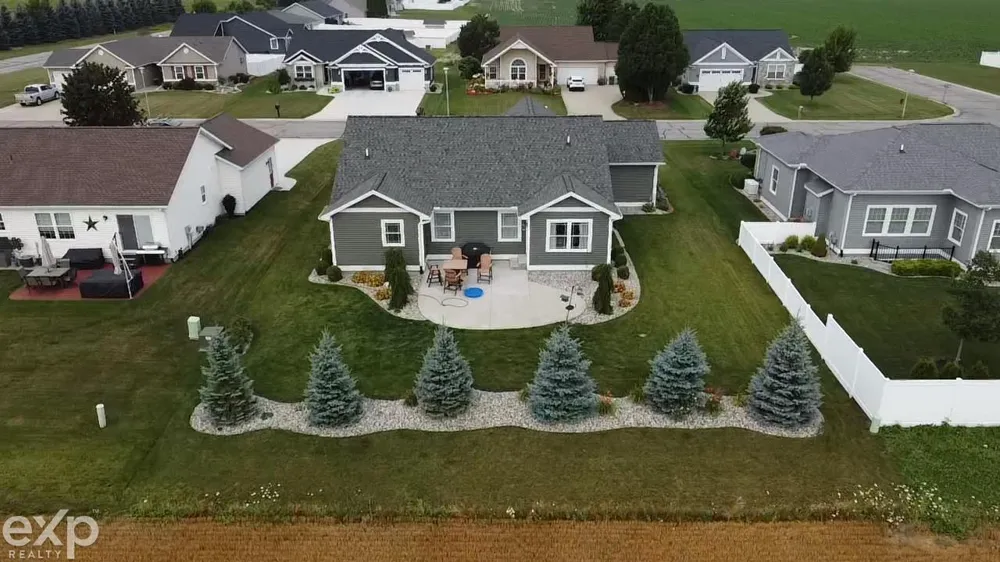2743 Limerick Drive Frankenlust Township, MI 48706
