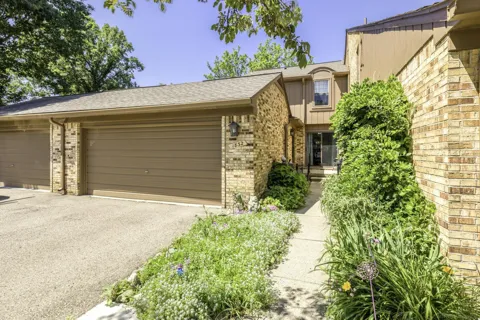 1832 Burning Bush Court