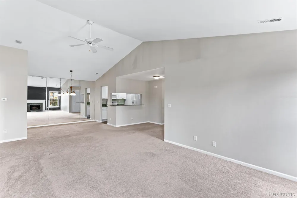 3553 Oakmonte Boulevard Oakland Charter Township, MI 48306