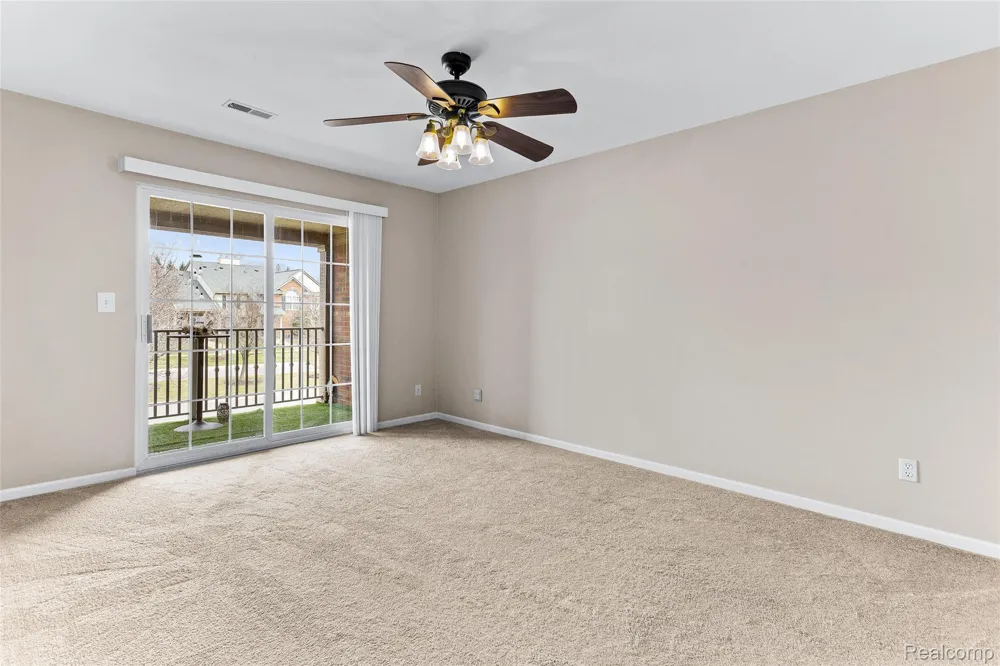 3553 Oakmonte Boulevard Oakland Charter Township, MI 48306