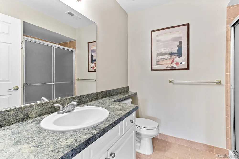 3553 Oakmonte Boulevard Oakland Charter Township, MI 48306