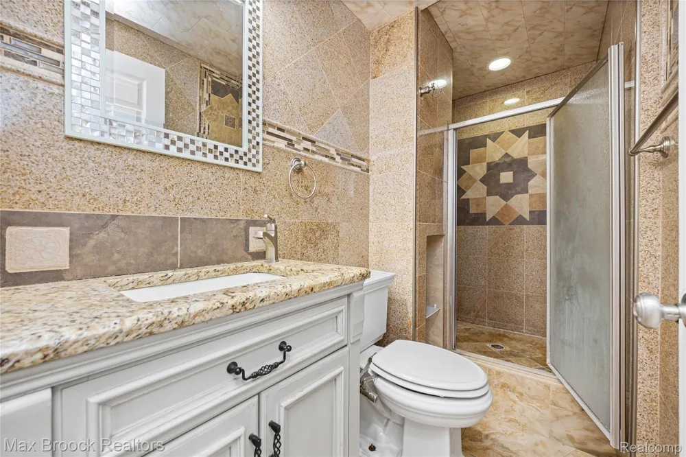 38327 Sleigh Drive Sterling Heights City, MI 48310