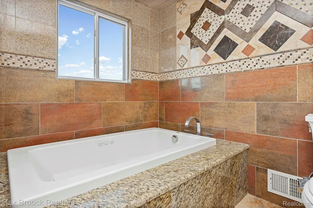 38327 Sleigh Drive Sterling Heights City, MI 48310