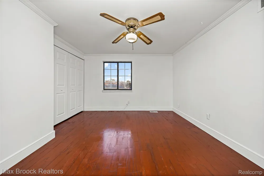 38327 Sleigh Drive Sterling Heights City, MI 48310