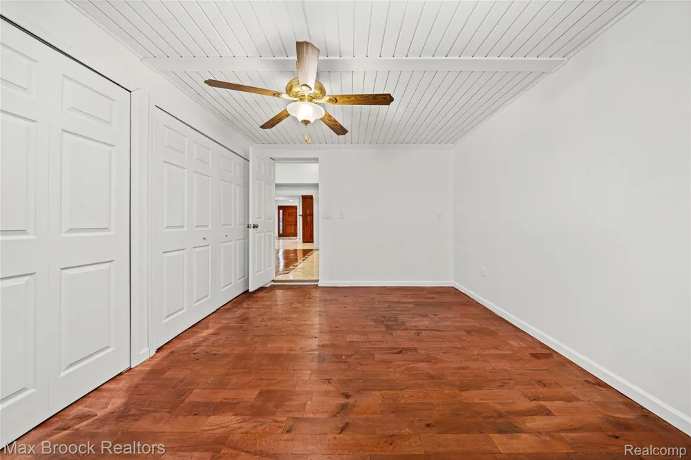 38327 Sleigh Drive Sterling Heights City, MI 48310