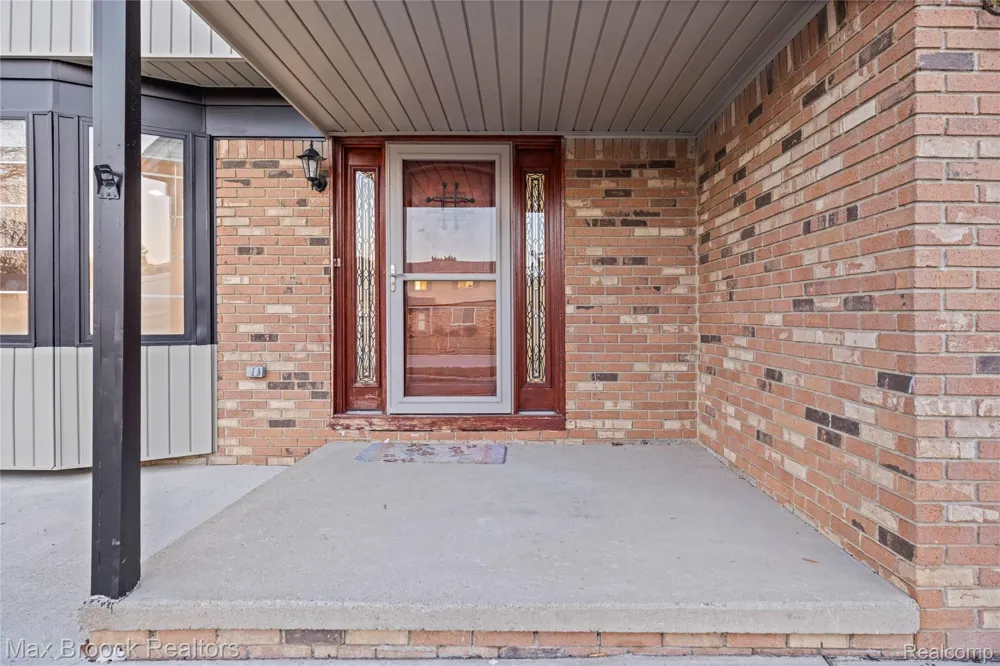 38327 Sleigh Drive Sterling Heights City, MI 48310