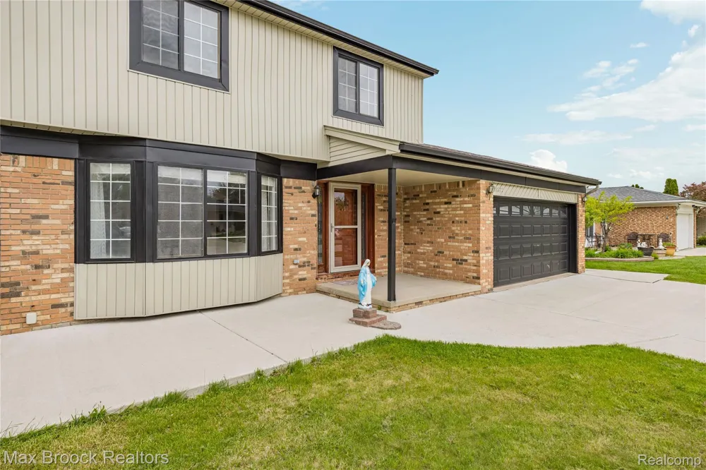 38327 Sleigh Drive Sterling Heights City, MI 48310