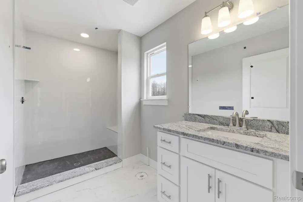 2279 Baltimore Davison City, MI 48423