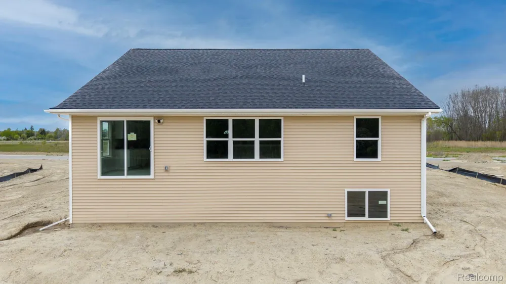 2279 Baltimore Davison City, MI 48423