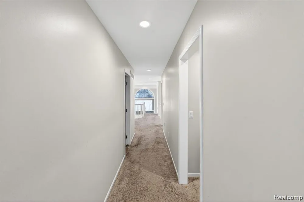 5874 Orchard Woods Drive West Bloomfield Charter Township, MI 48324