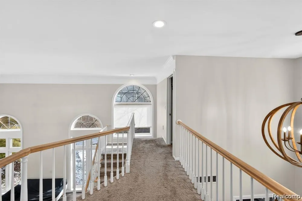 5874 Orchard Woods Drive West Bloomfield Charter Township, MI 48324
